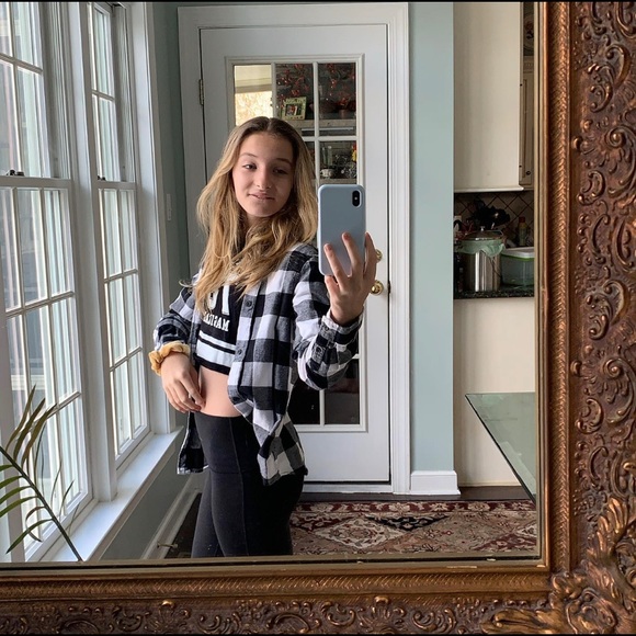 Meet your Posher, Sammi - Picture 1 of 1